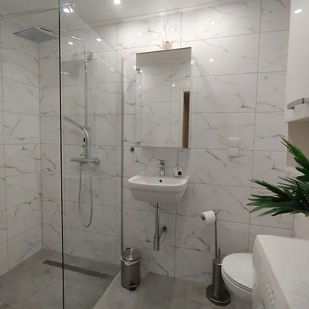 Апартаменты Apartments&rooms