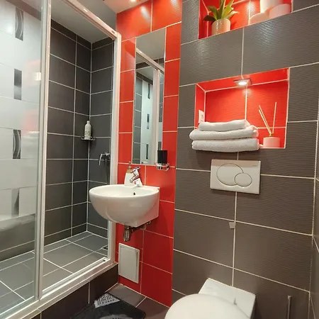 Apartments&rooms
